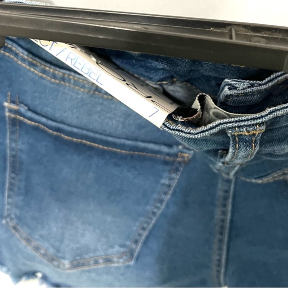 NWT Project Rebel Denim Festival Shorts with Rhinestone Detail size 7 - Picture 4 of 4